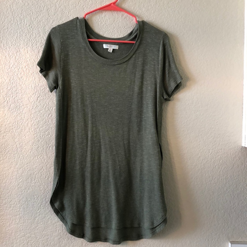 green flowy top